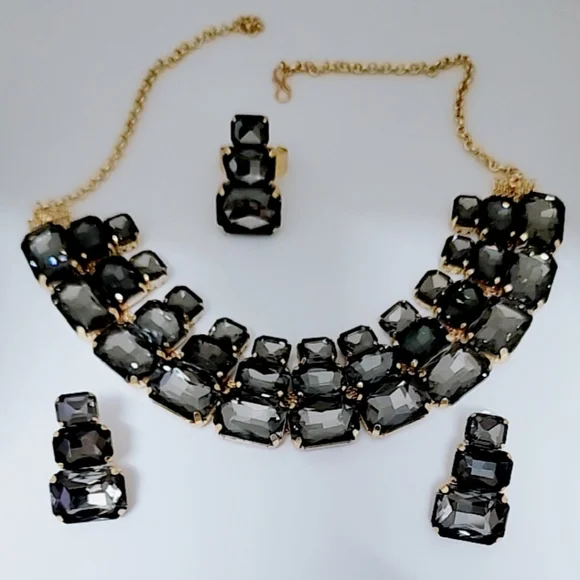 Grey Korean necklace set - Picture 2 of 7